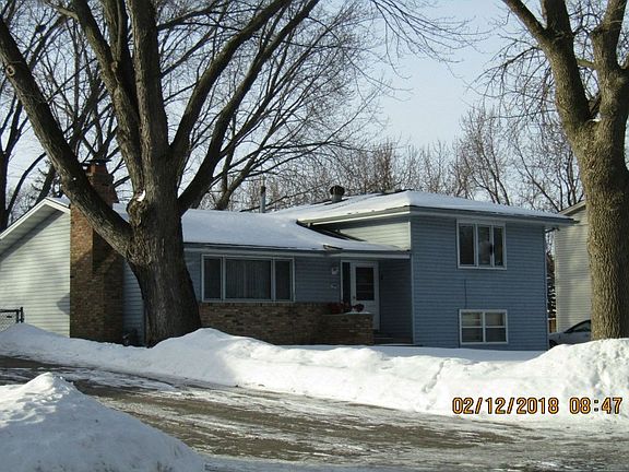 3rd image of 7809 45 1/2 Ave N