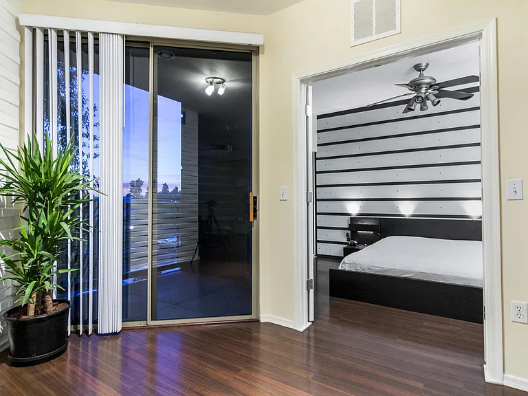 1701 E Colter St #203 — Photo 9