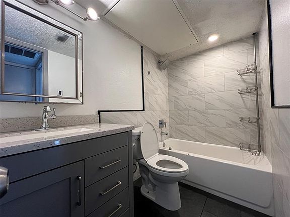 4th image of 1810 N Garrett Ave APT 103