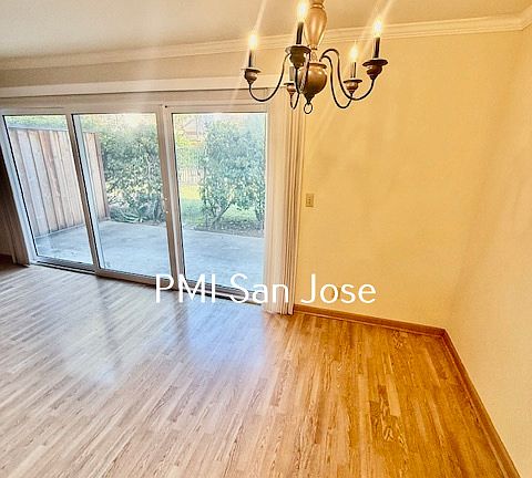 1648 Brookvale Dr - Dining_12152025