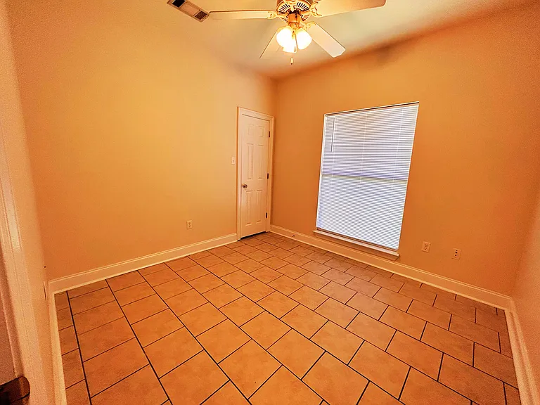 12342 Pineview Ln — Photo 12