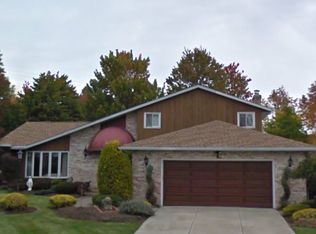 1800 Fay Dr, Parma, OH 44134
