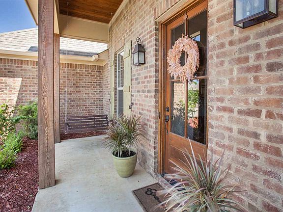 5th image of 204 Stillhouse Creek Dr