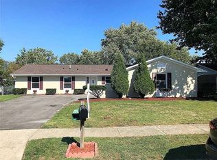 9440 Barr Dr, Indianapolis, IN 46229
