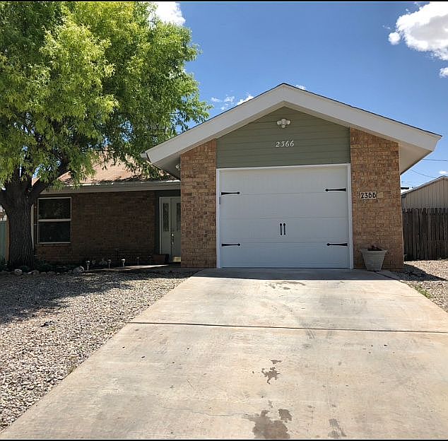 1st image of 2366 Mesa Ln
