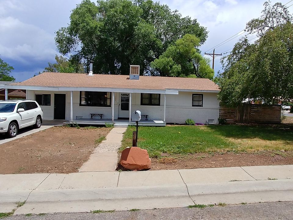 1st image of 702 N Wedgewood St