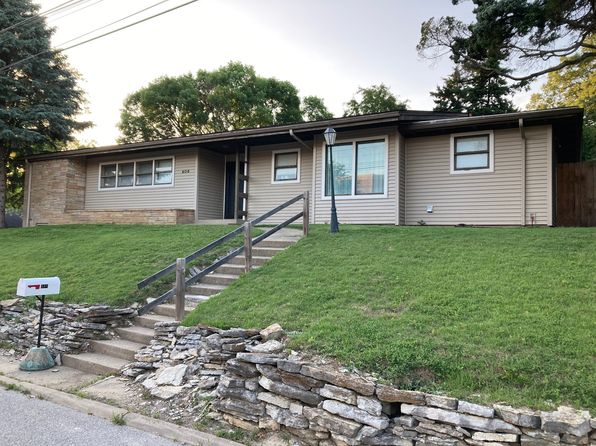 408 Leslie Ave