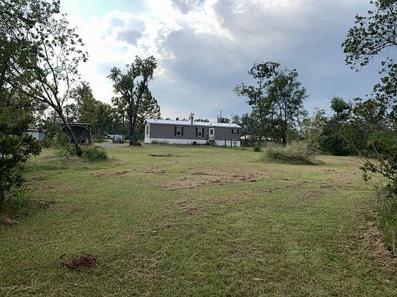 3rd image of 10424 Highway 2301