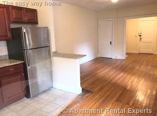 8 Craigie Cir #10, Cambridge, MA 02138