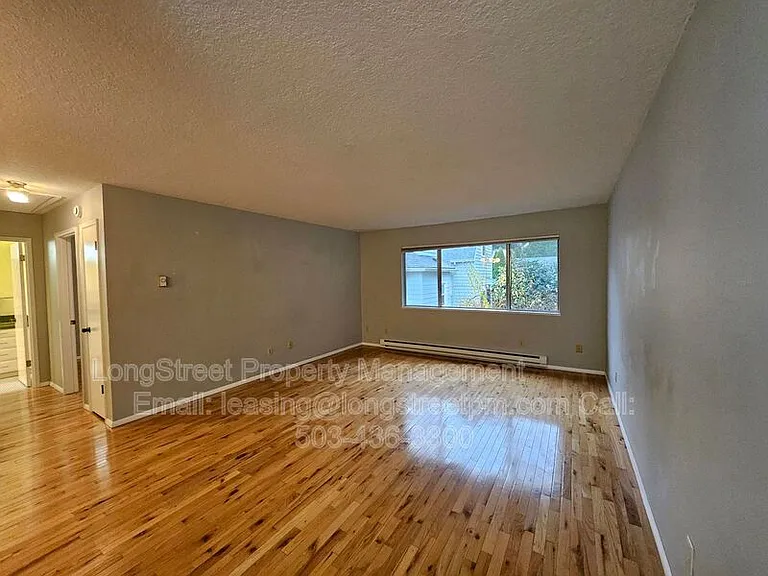 4606 NE Broadway St — Photo 13