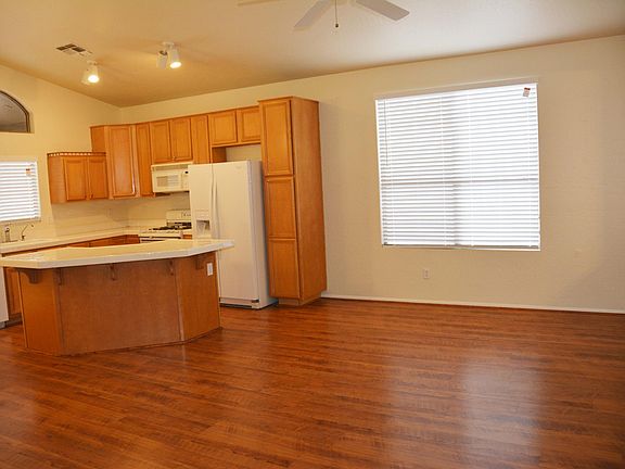 5th image of 8152 E Maria Dr
