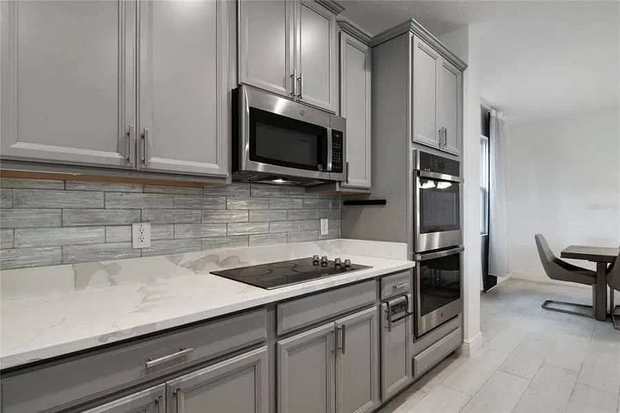5 bed, 3756 sqft, $3,150 — Photo 4