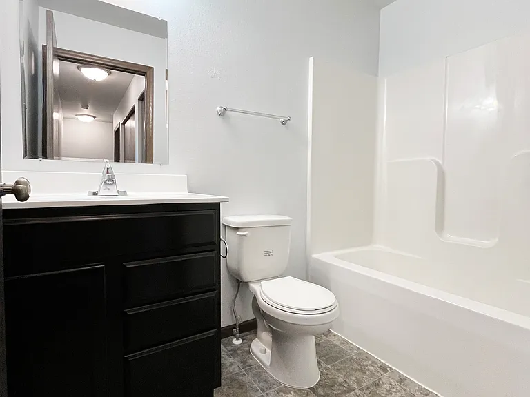 Pineview Townhomes — Photo 5