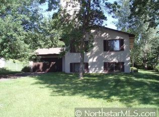 3757 Grovner Rd N, Oakdale, MN 55128