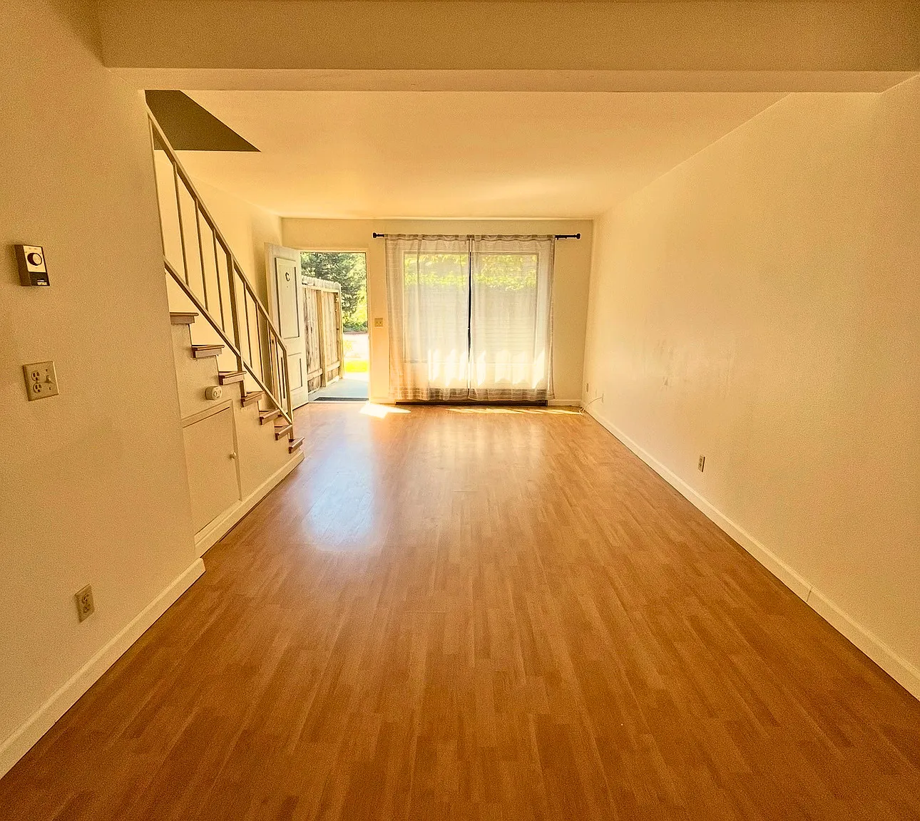 1205 Rebecca Ln — Photo 1