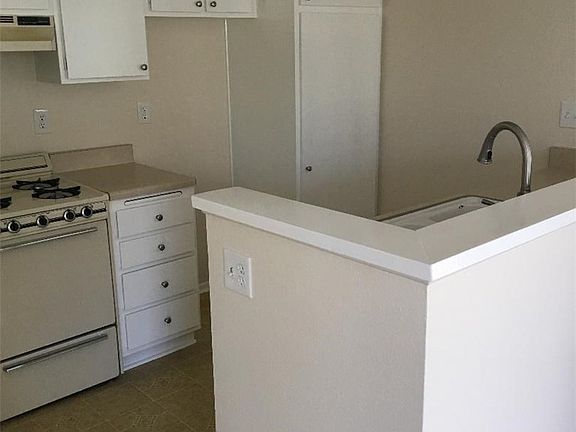 5th image of 8463 De Soto Ave Unit 4