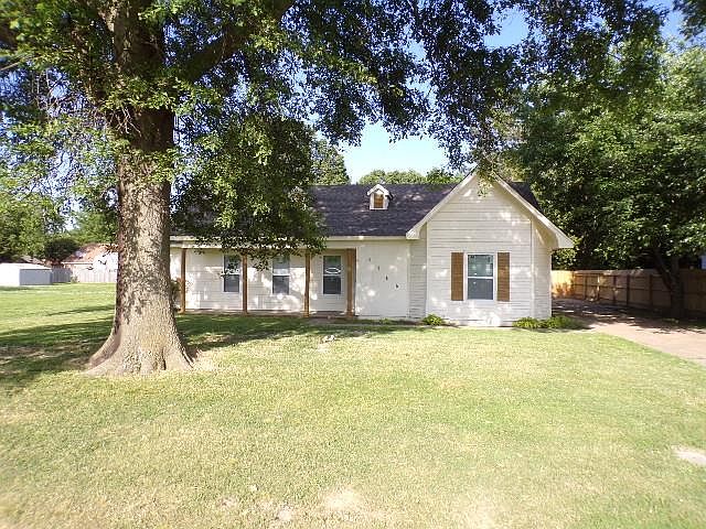 1st image of 3406 S Debra Ln