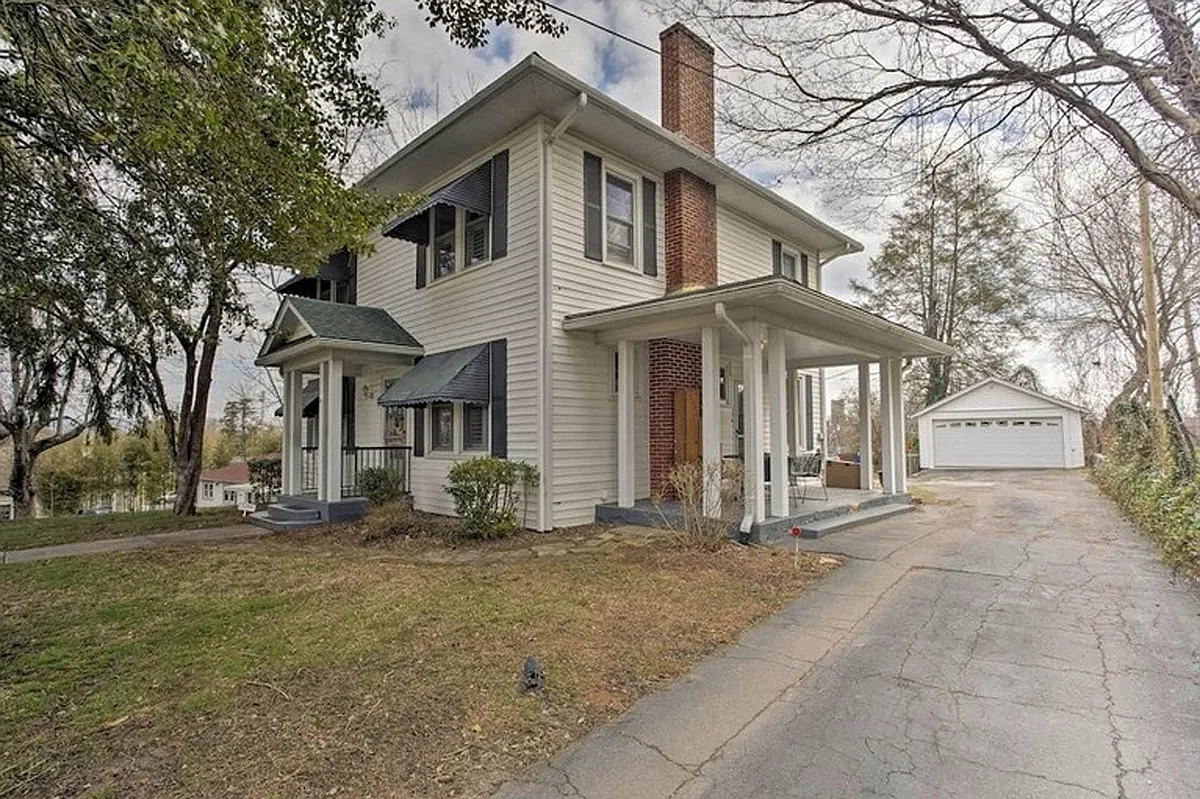 Building Photo - 730 Buncombe St