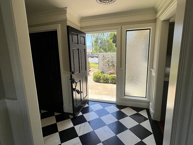 660 Helen Dr — Photo 5