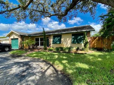 9521 S Johnson St, Hollywood, FL, 33024