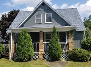 415 Burd St, Latrobe, PA 15650