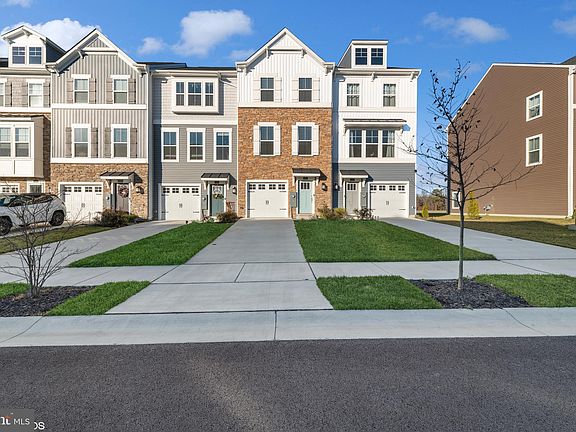 3rd image of 35271 Wright Way