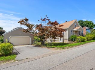 31 Inglewood St, North Andover, MA 01845