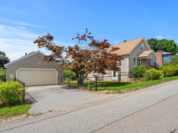 31 Inglewood St, North Andover, MA 01845