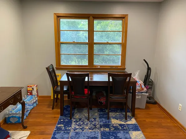 4 Stafford Dr, Piscataway, NJ 08854