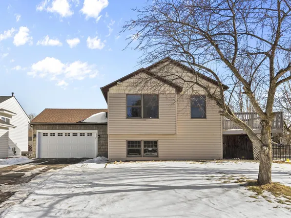 3845 Hale Ave N, Oakdale, MN 55128