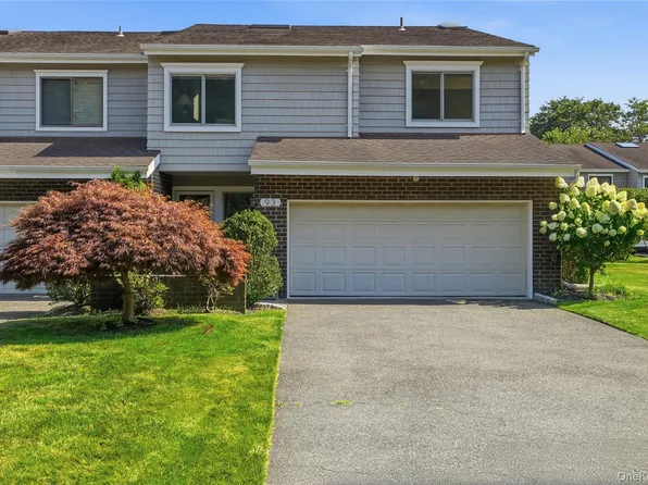 93 Boathouse Lane W, Bay Shore, NY 11706