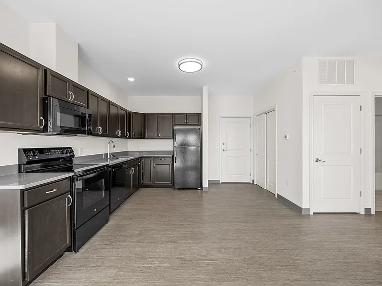 Stone Ridge Apartments and Townhomes — Photo 19