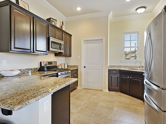 2nd image of 17050 Enterprise Ave