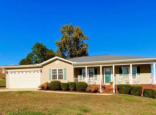 15 Agan Ct, Weaver, AL 36277