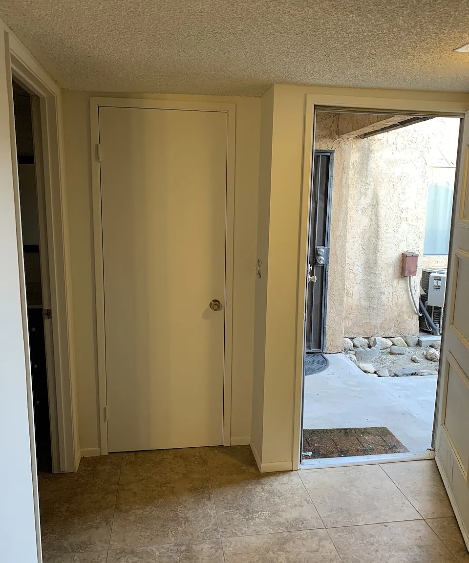 3 bed, 1259 sqft, $2,699 — Photo 3