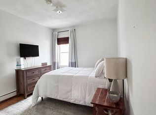 15 5th St #4A, Cambridge, MA 02141
