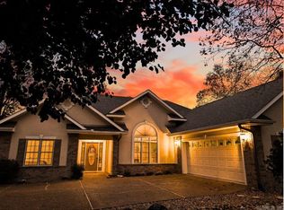 33 Pertusa Dr, Hot Springs Village, AR 71909