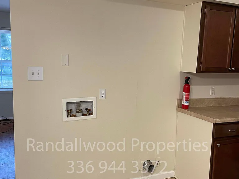 4218 S Jasmin Ct — Photo 4