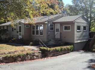 4 High St, Millis, MA 02054