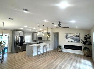 889 SW Nichols Ter, Port Saint Lucie, FL 34953
