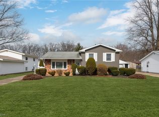 23922 Delmere Dr, North Olmsted, OH 44070