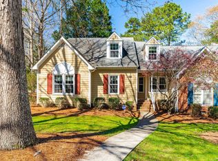 17 Renwick Ct, Raleigh, NC 27615