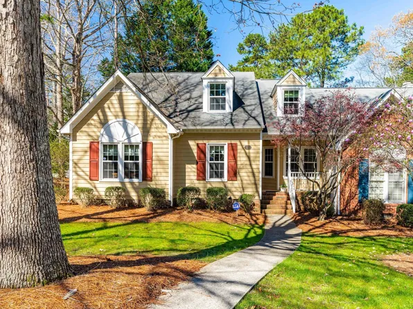 17 Renwick Ct, Raleigh, NC 27615
