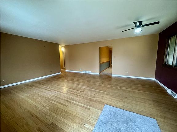 2nd image of 141 Warren Ave