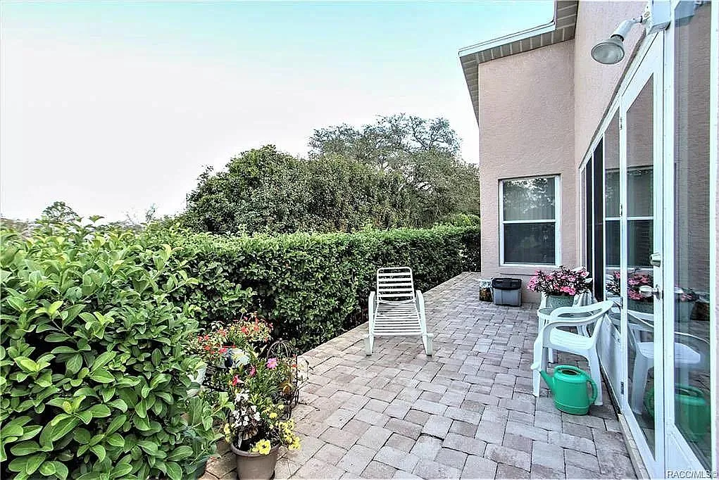 2 bed, 1493 sqft, $1,950 — Photo 3