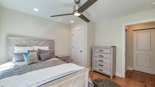 210 N Madison Ave #2 — Photo 23