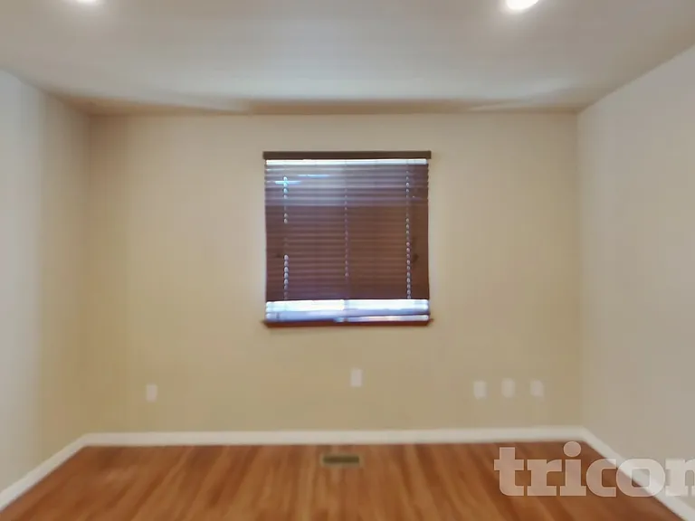 32506 Miner Ave — Photo 2
