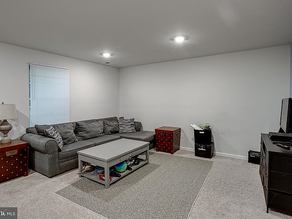 5th image of 104 Levis Dr