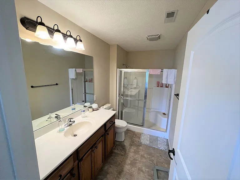 506 Brooklawn Dr — Photo 4