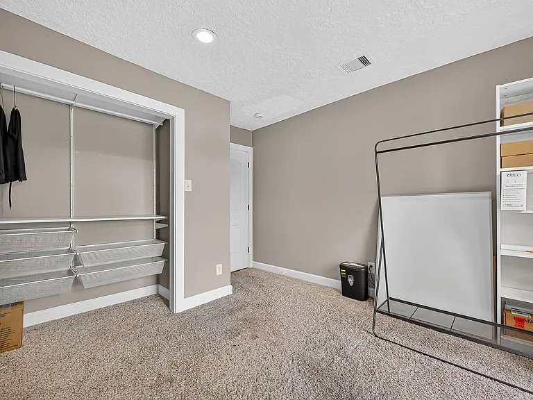 5815 Green Terrace Ln — Photo 45